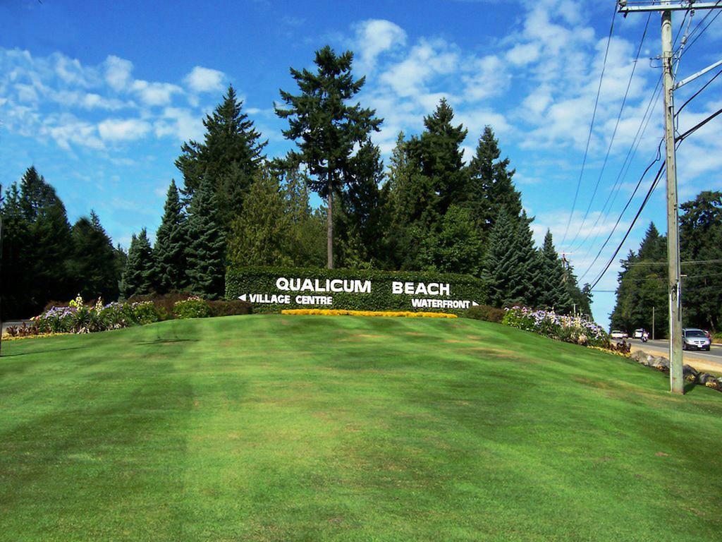 Crown Mansion Boutique Hotel & Villas Qualicum Beach Exteriör bild